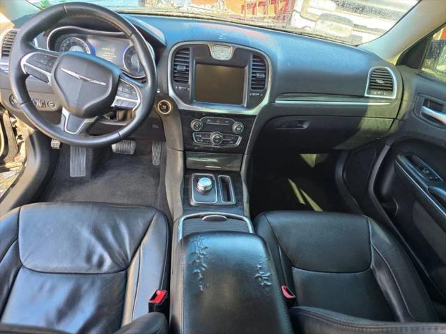 2015 Chrysler 300 Limited