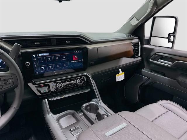 2026 GMC Sierra 2500HD Crew Cab, Standard Bed, Denali, 4WD
