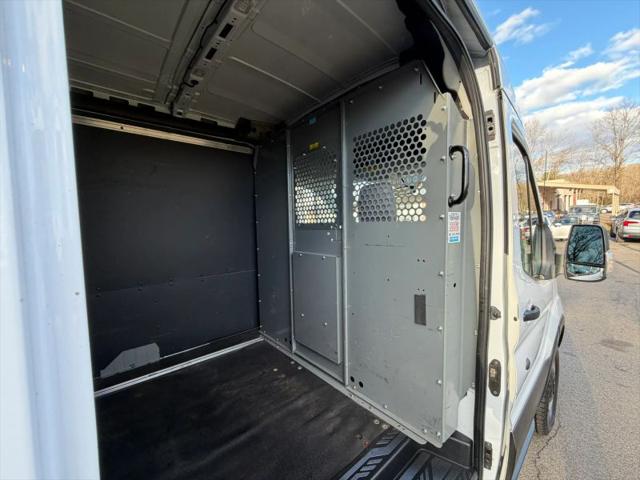 2019 Ford Transit Medium Roof w/Sliding Side Door w/LWB