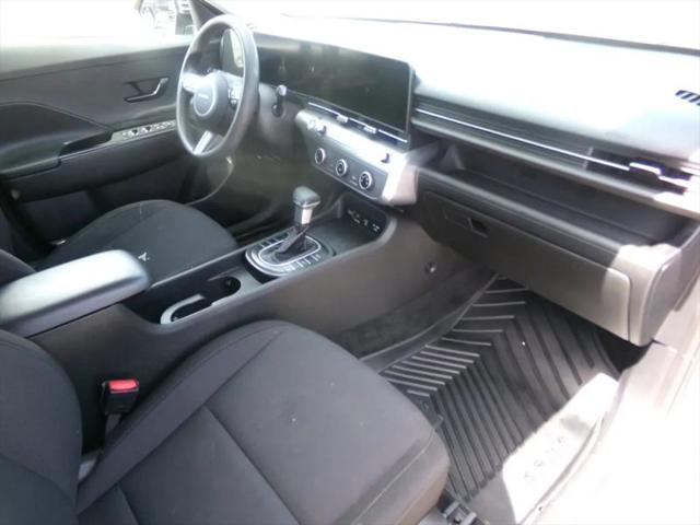 2025 Hyundai Kona SE