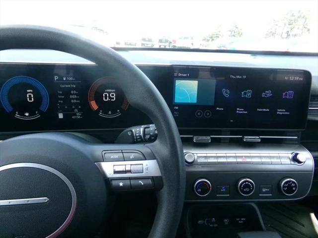 2025 Hyundai Kona SE