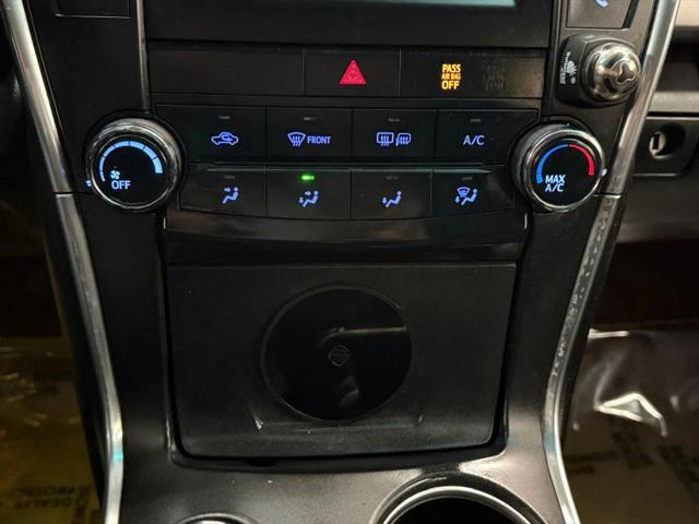 2017 Toyota Camry SE