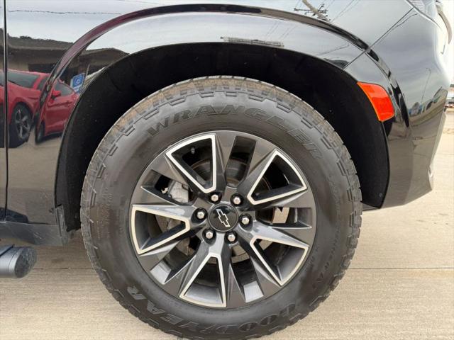 2022 Chevrolet Suburban 4WD Z71