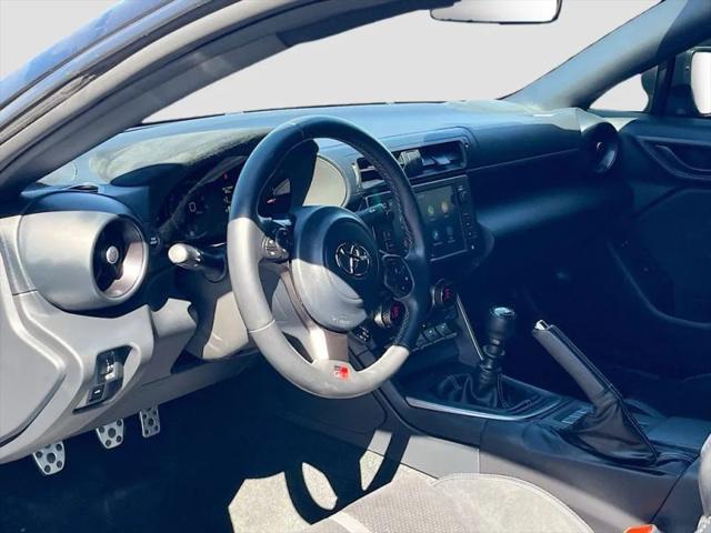 2025 Toyota GR86 Premium