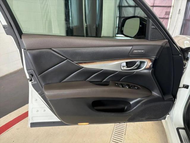 2016 INFINITI Q70L 3.7X