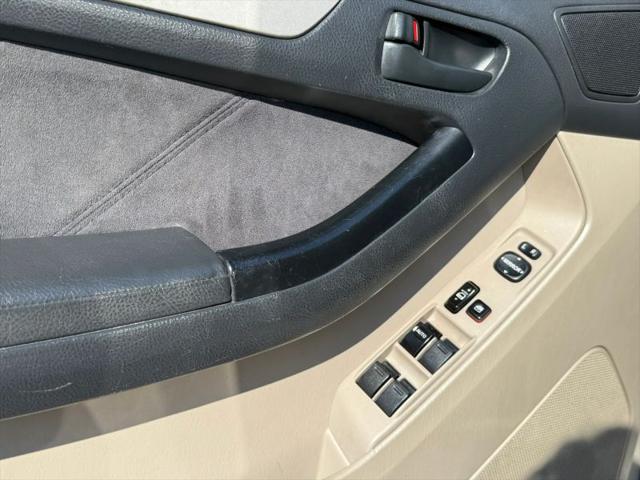 2004 Toyota 4Runner SR5 V6