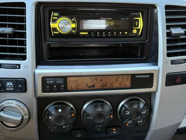 2004 Toyota 4Runner SR5 V6