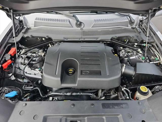 2021 Land Rover Defender 110 SE