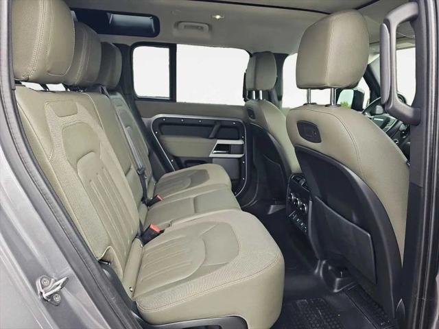 2021 Land Rover Defender 110 SE