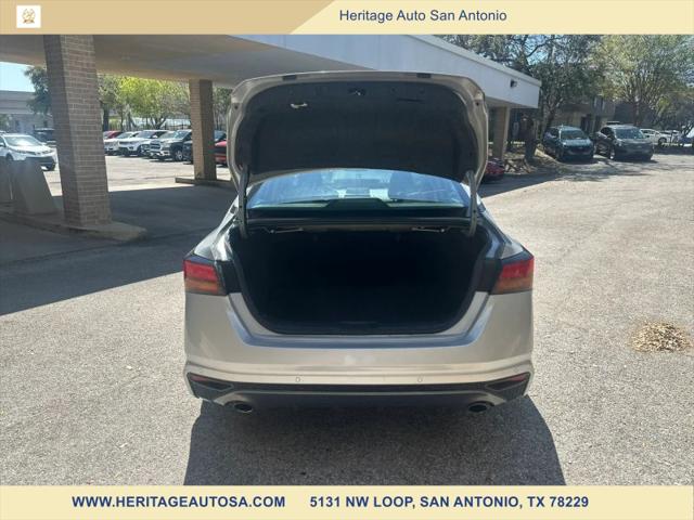 2021 Nissan Altima SR FWD