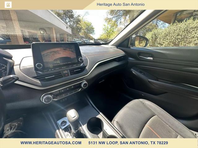 2021 Nissan Altima SR FWD