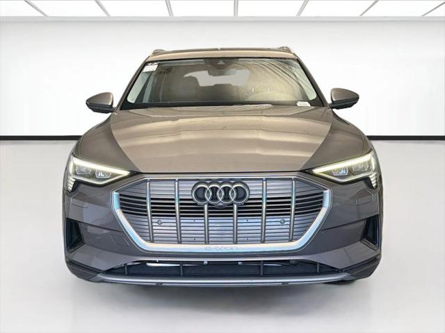 2019 Audi e-tron Premium Plus