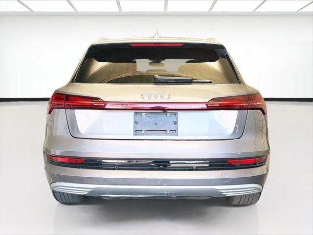 2019 Audi e-tron Premium Plus