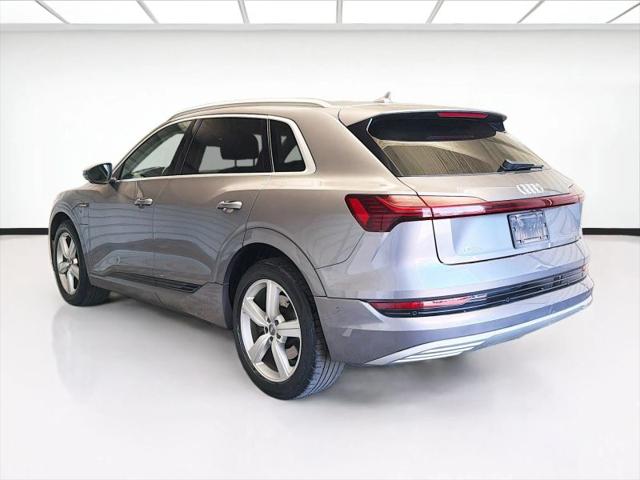 2019 Audi e-tron Premium Plus