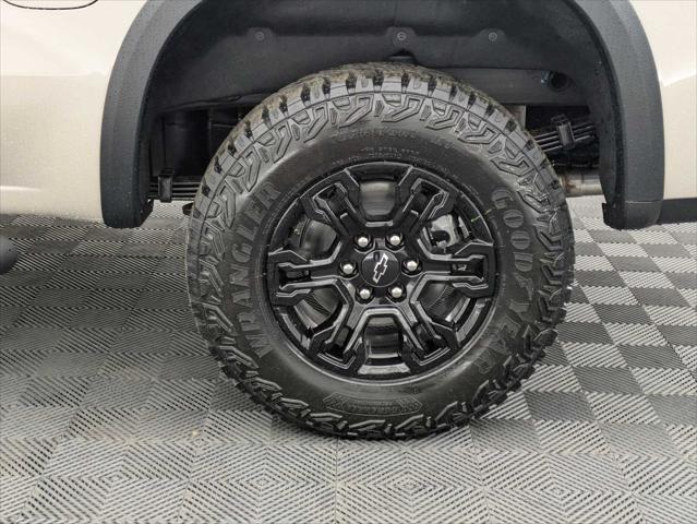 2026 Chevrolet Silverado 1500 4WD Crew Cab Short Bed ZR2