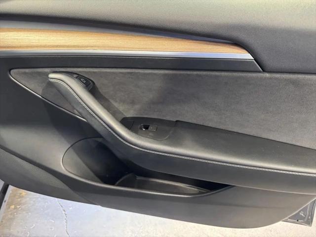 2022 Tesla Model 3 Long Range Dual Motor All-Wheel Drive