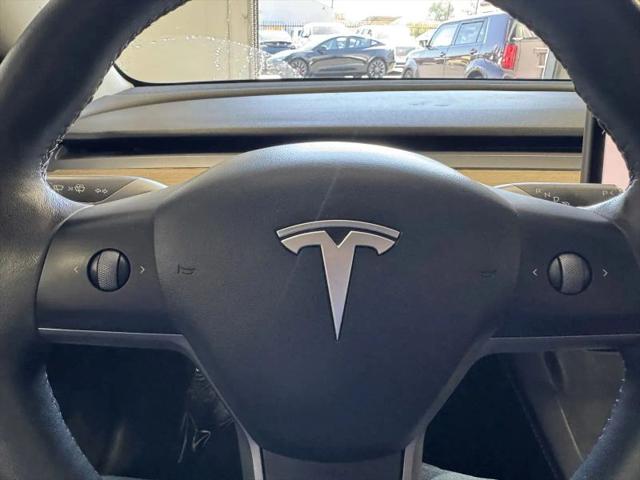 2022 Tesla Model 3 Long Range Dual Motor All-Wheel Drive