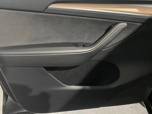 2023 Tesla Model Y Performance Dual Motor All-Wheel Drive
