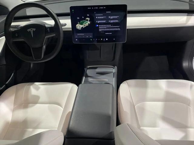 2021 Tesla Model 3 Standard Range Plus Rear-Wheel Drive