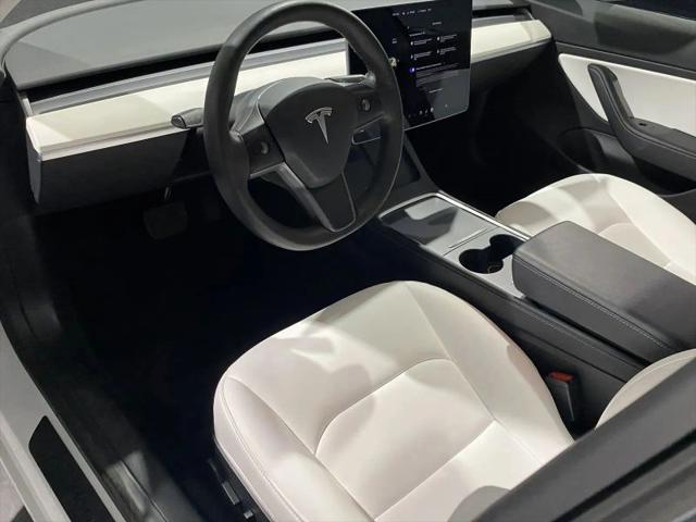2021 Tesla Model 3 Standard Range Plus Rear-Wheel Drive