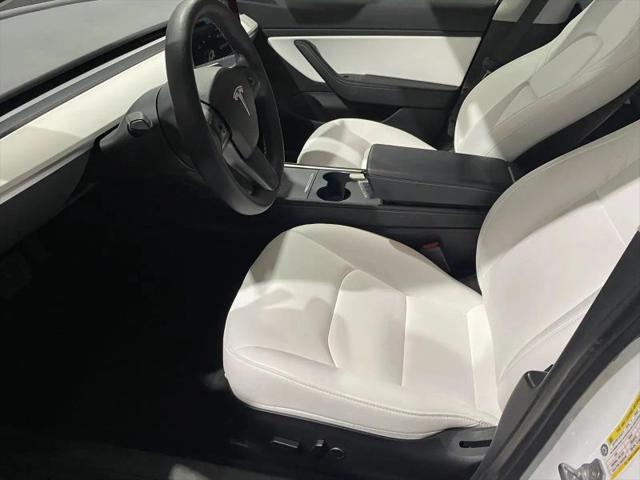 2021 Tesla Model 3 Standard Range Plus Rear-Wheel Drive