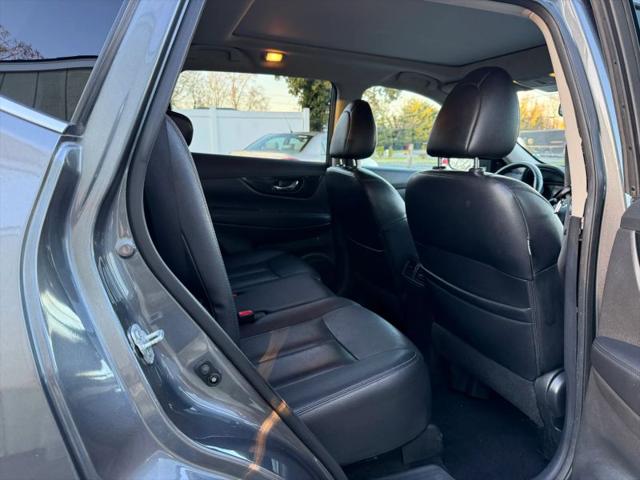 2017 Nissan Rogue SL