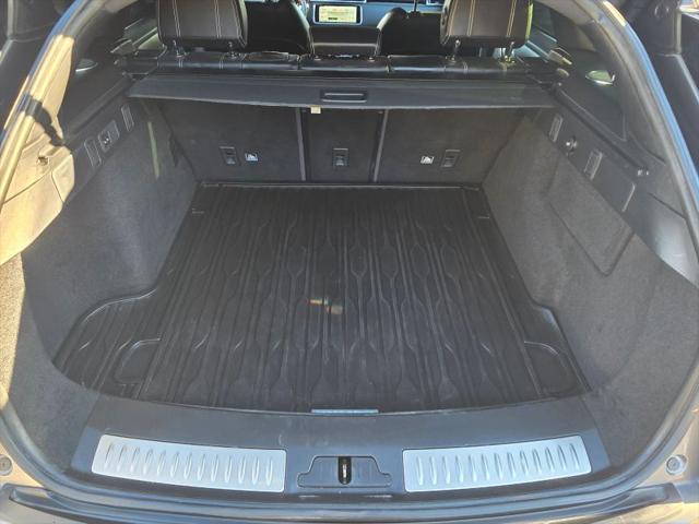 2019 Land Rover Range Rover Velar P380 R-Dynamic SE