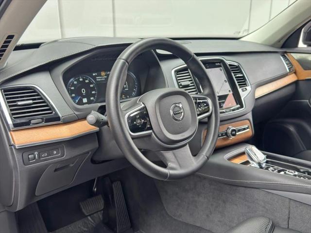2020 Volvo XC90 Hybrid T8 Inscription 6 Passenger
