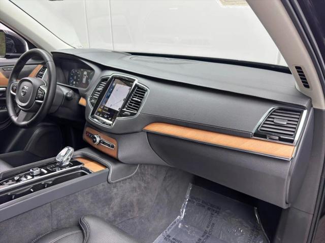 2020 Volvo XC90 Hybrid T8 Inscription 6 Passenger
