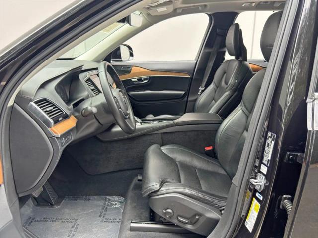 2020 Volvo XC90 Hybrid T8 Inscription 6 Passenger