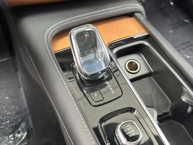 2020 Volvo XC90 Hybrid T8 Inscription 6 Passenger