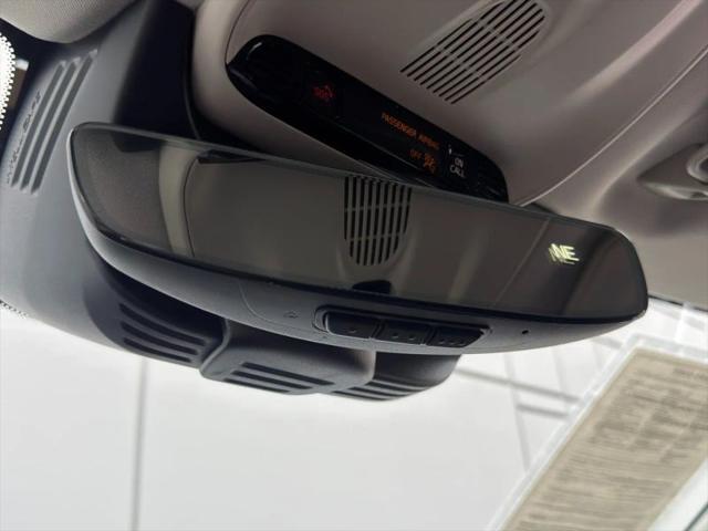 2020 Volvo XC90 Hybrid T8 Inscription 6 Passenger