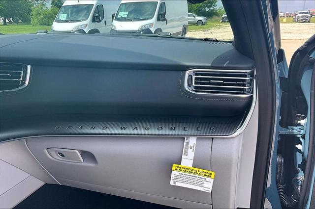 2026 Jeep Grand Wagoneer L Summit Obsidian 4x4
