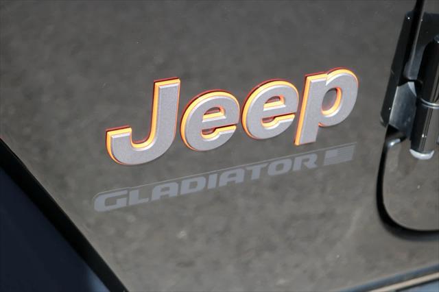 2024 Jeep Gladiator Sport