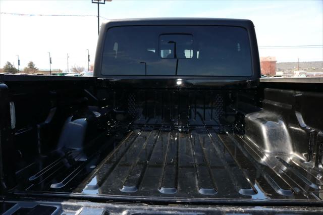 2024 Jeep Gladiator Sport