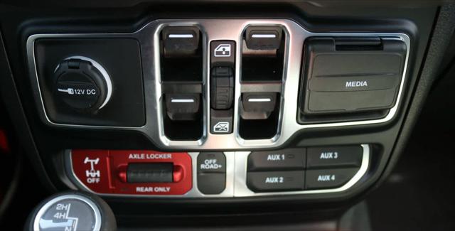 2024 Jeep Gladiator Sport