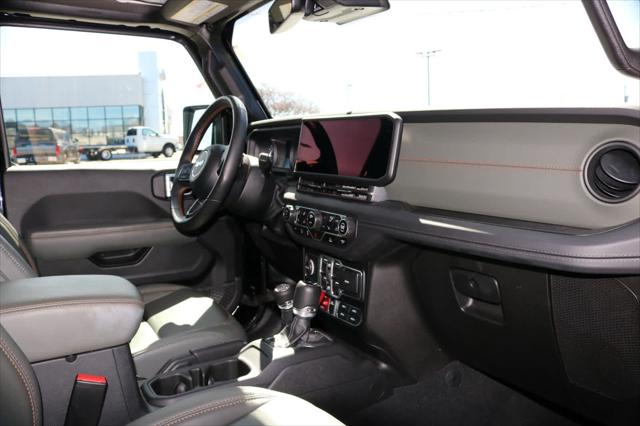 2024 Jeep Gladiator Sport