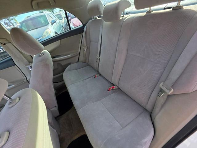 2011 Toyota Corolla LE