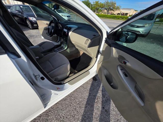 2011 Toyota Corolla LE