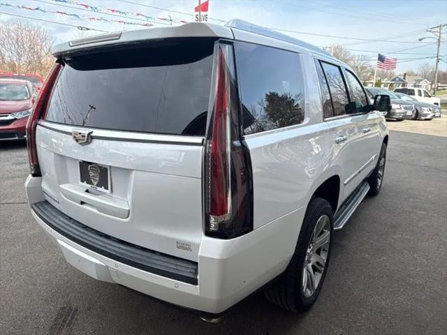 2017 Cadillac Escalade Luxury