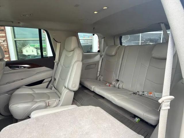 2017 Cadillac Escalade Luxury