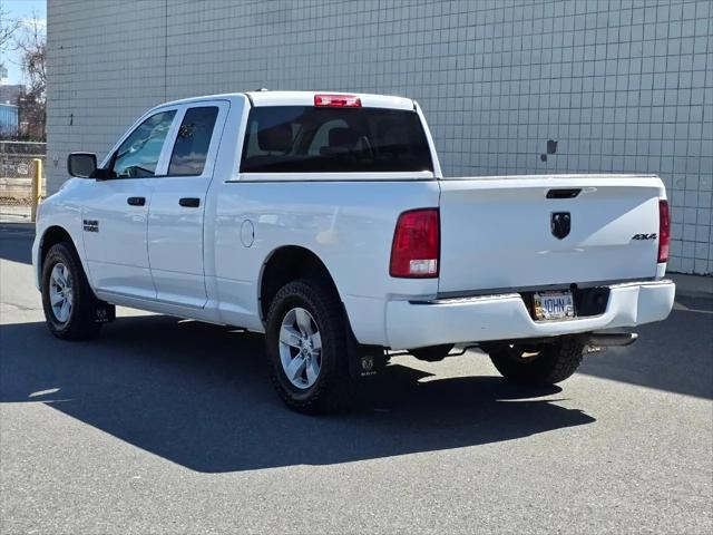 2017 Ram 1500 Express Quad Cab 4x4 6'4" Box