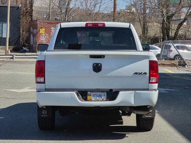 2017 Ram 1500 Express Quad Cab 4x4 6'4" Box