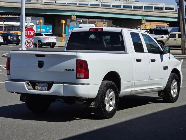 2017 Ram 1500 Express Quad Cab 4x4 6'4" Box