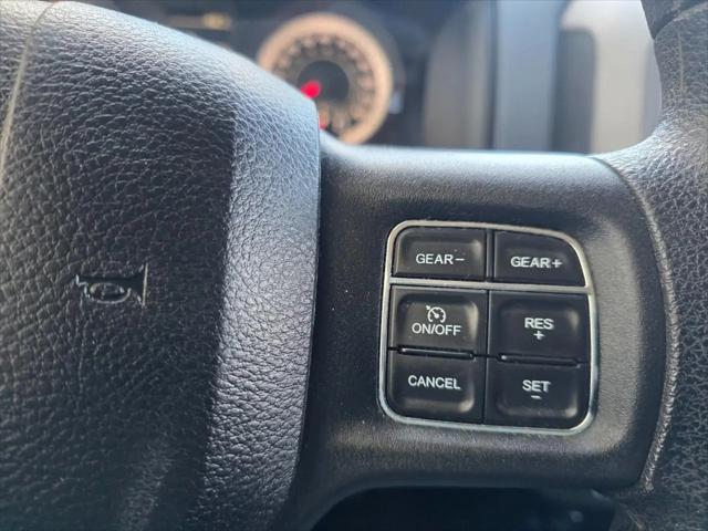 2017 Ram 1500 Express Quad Cab 4x4 6'4" Box