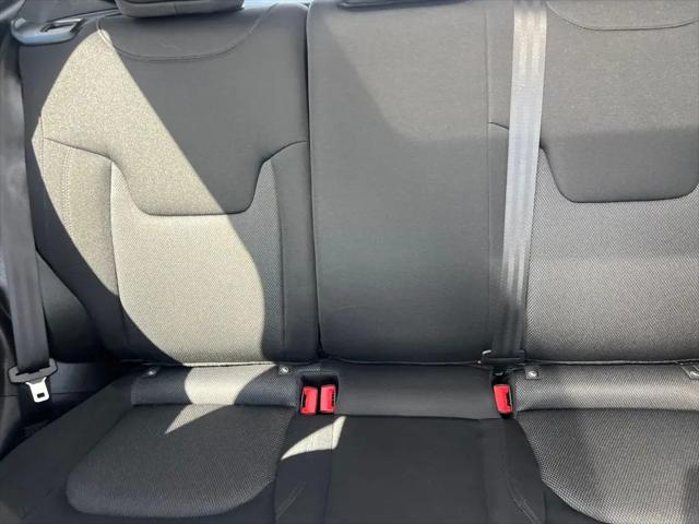 2023 Jeep Renegade Latitude 4x4