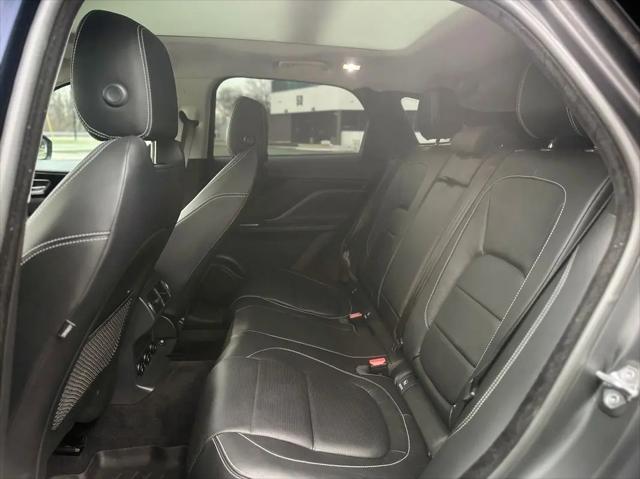 2017 Jaguar F-PACE 35t R-Sport