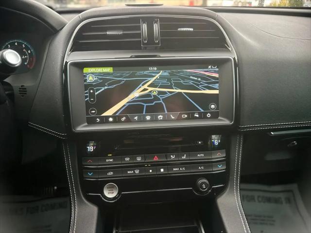 2017 Jaguar F-PACE 35t R-Sport