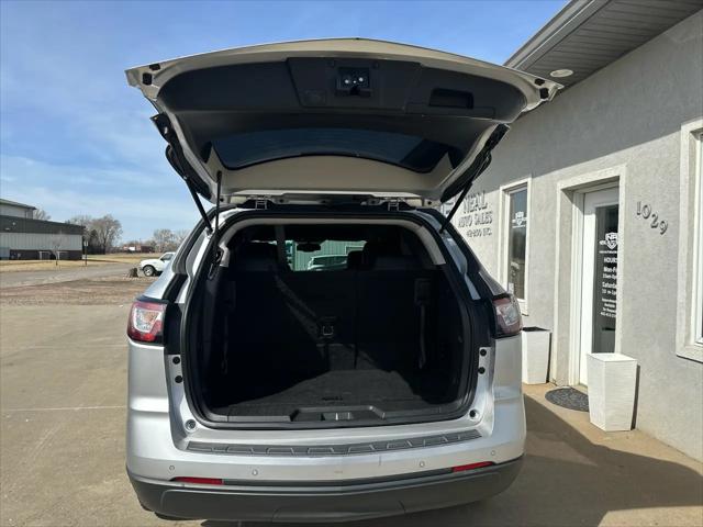 2017 Chevrolet Traverse 2LT