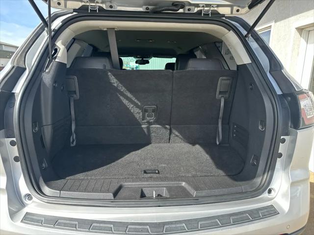2017 Chevrolet Traverse 2LT